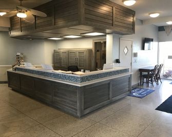 Ocean East Resort Club - Ormond Beach - Front desk