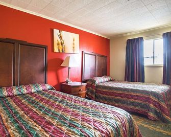 2 Full Bed Smoking | Holly Springs Ms - Holly Springs