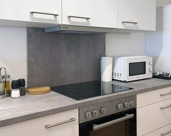 Schönes Apartment im Herzen von Melle I home2share - Melle - Küche