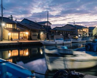 Minka Riverside Villas - Imizu - Outdoor view