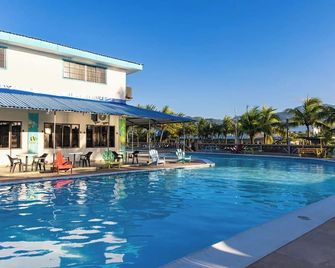 Hotel Palmazul - Viña del Mar - Omoa - Piscina