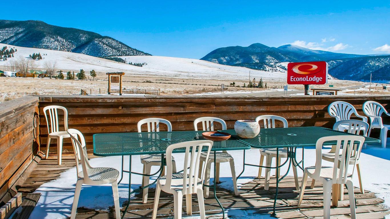 Econo Lodge Eagle Nest