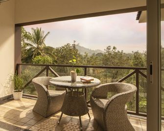 Jeevess Retreat Wayanad - Tariyode - Balcony
