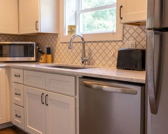 The Nest -- - Pentwater - Kitchen