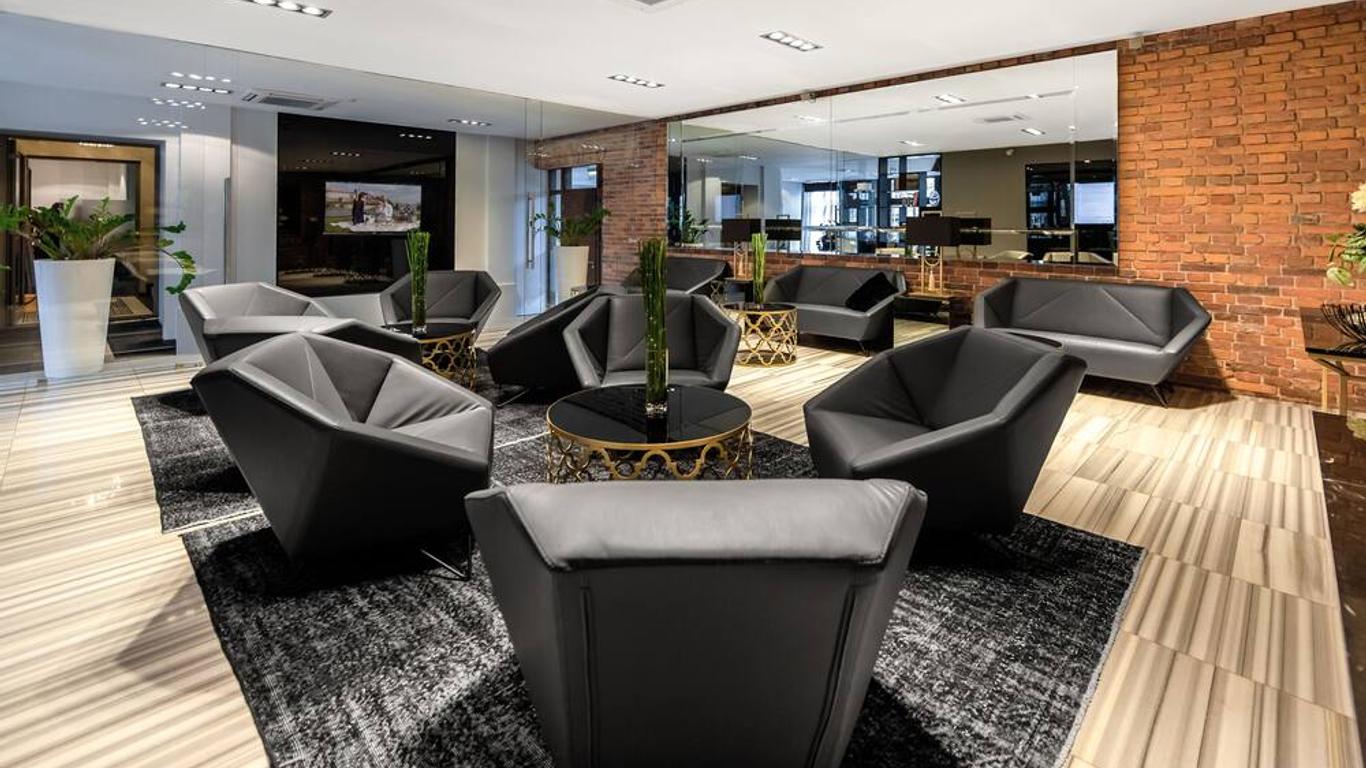 Queen Boutique Hotel