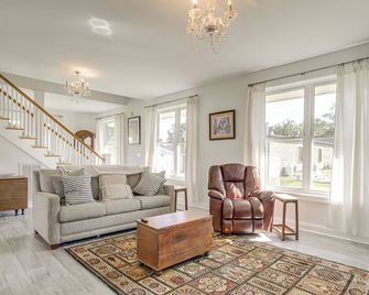 1 Mi to Boat Ramp: Coastal Virginia Hideaway - Exmore - Sala de estar