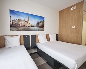 easyHotel Brussels City Centre - Brüssel - Schlafzimmer