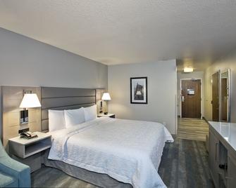 Hampton Inn and Suites Hermosa Beach, CA - Hermosa Beach - Bedroom