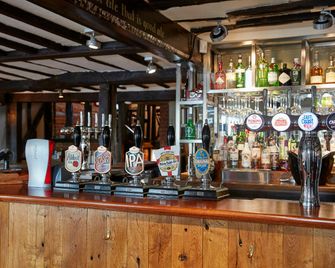 Swan Hotel by Greene King Inns - Great Dunmow - Bar