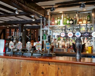 Swan Hotel by Greene King Inns - Great Dunmow - Bar
