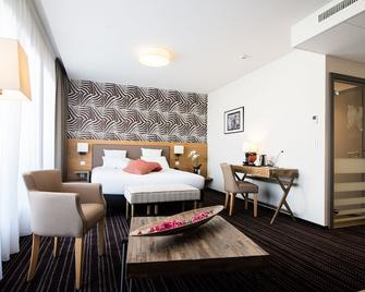 Brit Hotel Lodge - Strasbourg - Bedroom
