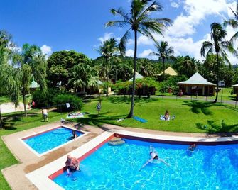 Nomads Airlie Beach - Airlie Beach - Piscina