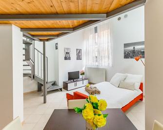 Alessia's Flat- Portello 3 - Milan - Living room