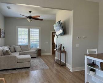 Mt. Views & Modern Comfort - Lompoc - Living room