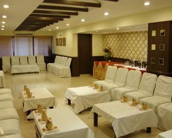 Hotel Darshan Towers - Nagpur - Lounge