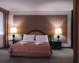 Grand Hotel Excelsior - Reggio Calabria - Camera da letto
