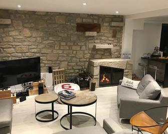 Villa Familiale Kervoyalaise les Pieds Dans L'eau - Damgan - Salon