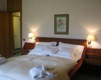 Hotel Royal - Menaggio - Bedroom
