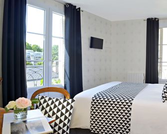 Hôtel Du Manoir - Tours - Soverom