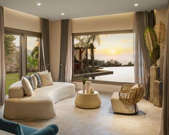 Ailla Yalikavak - Bodrum