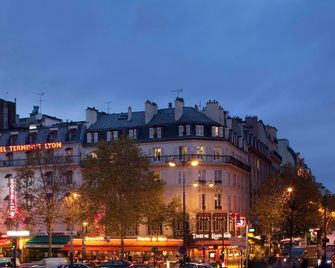 Hotel Terminus Lyon - París - Edificio