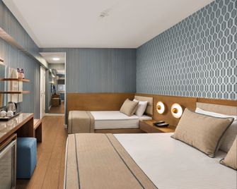 The New Hotel Zeybek - Ізмір