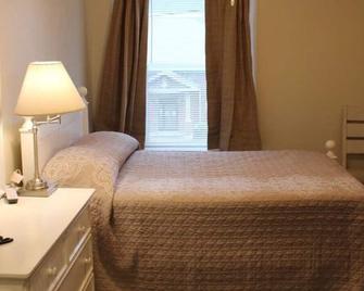 2 Bedroom Apartment - Oswego - Slaapkamer