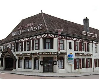 Hotel De La Poste - Saulieu - Building