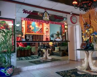 Towne Hotel - Nassau
