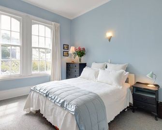 Thorndon Heritage Listed Villa - Wellington - Bedroom