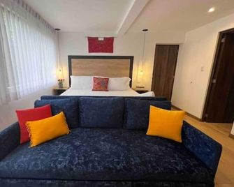 Dk3-Complete Studio in Zona Viva - Guatemala City - Living room
