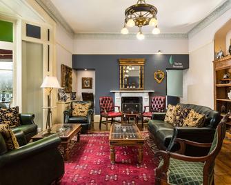 Orestone Manor - Torquay - Living room
