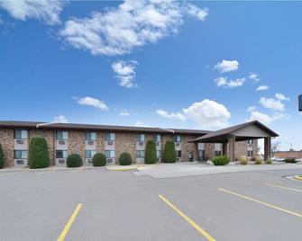 Americas Best Value Inn & Suites - Bismarck - Bygning