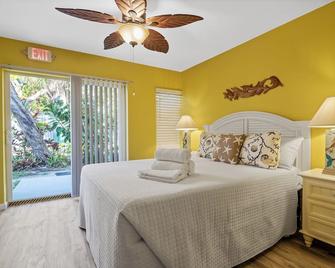 Coco Sands Villas - Cape Canaveral - Bedroom