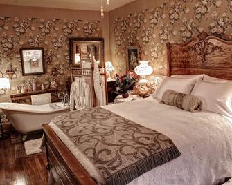 The Queen, A Victorian Bed & Breakfast - Bellefonte - Habitación