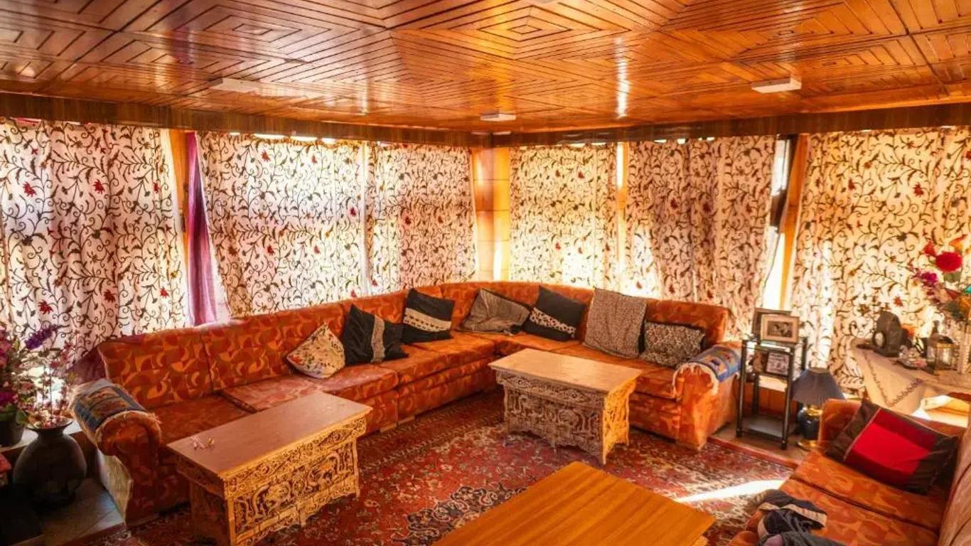 Sangto Green Guest House