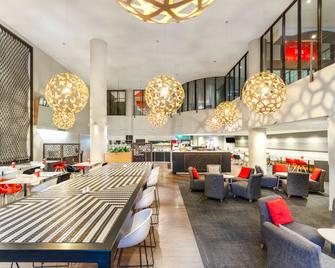 ibis Melbourne - Hotel & Apartments - Melbourne - Restaurante