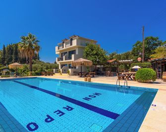 Mon Repo Suites - Laganas - Pool