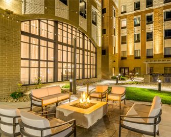 Staybridge Suites Florence - Cincinnati South By IHG - Florence - Patio