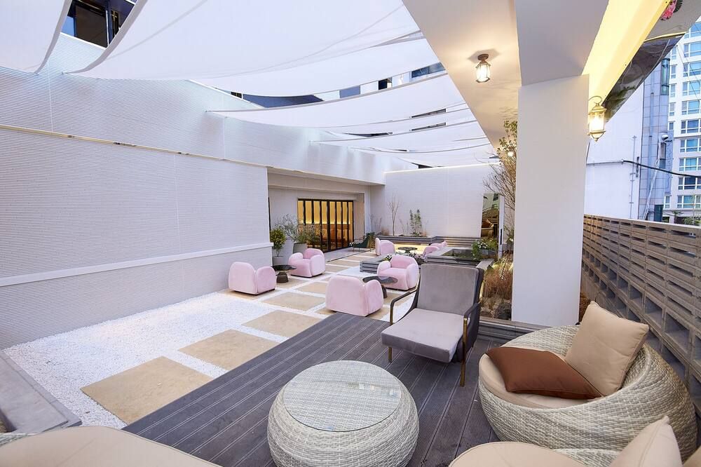 Denbasta Signature Hotel