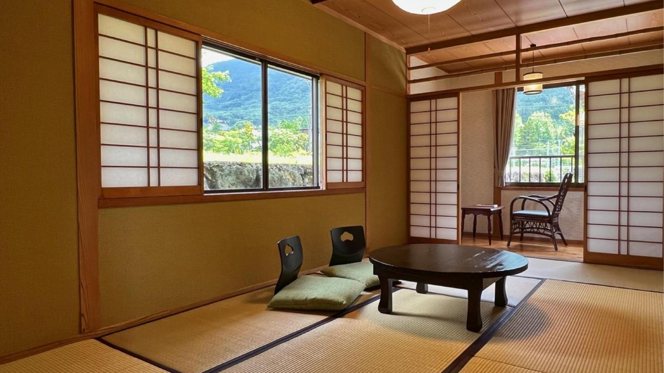 Ryokan Hikarinoie