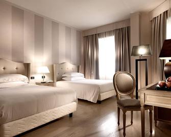 c-hotels Ambasciatori - פירנצה - חדר שינה