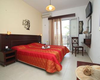 Sarantis Hotel - Chaniotis