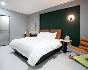 Baba Hotel Gimcheon - Gimcheon - Sala de estar