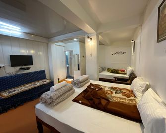 Hotel Long Island - Darjeeling - Bedroom
