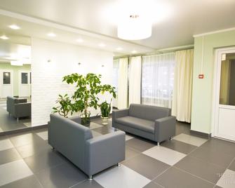 Guest Complex Neftyanik - Perm - Lobby