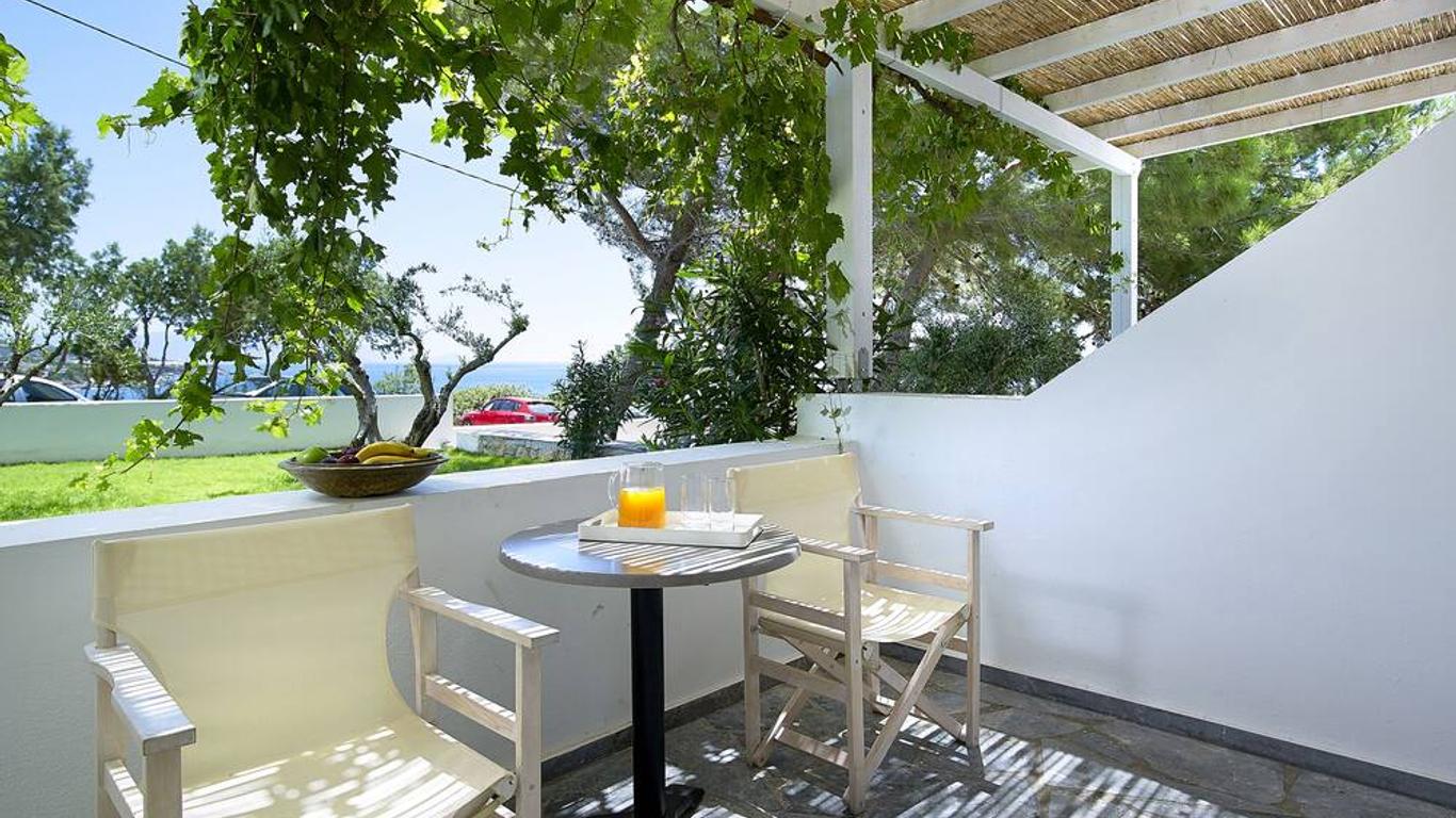 Kakkos Bay Hotel And Bungalows