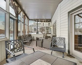 Apple Valley Home, Shared Golf Course On-site - Mount Vernon - Balkon