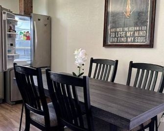 verde valley bungalow - Camp Verde - Eetruimte