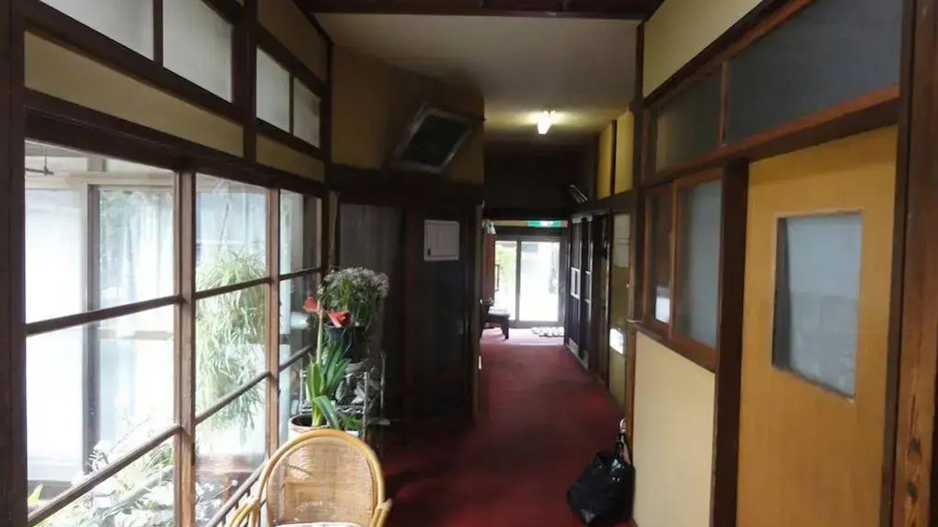 Oumiya Ryokan Hotel